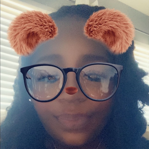 Meet your Posher, Brittany - Picture 1 of 1